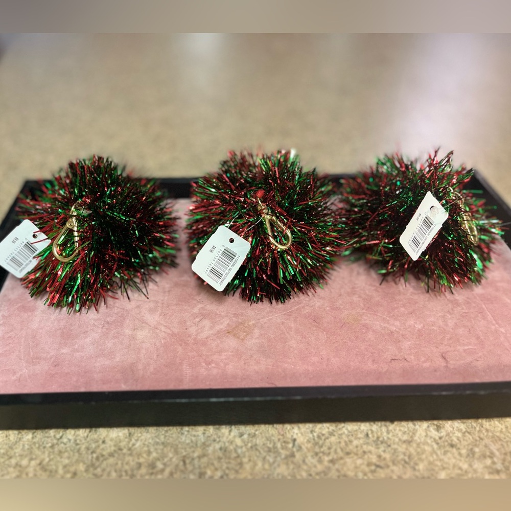 Bath & Body Works Garland Hand Sanitizer Holders (Hand Sanitizer NOT included).